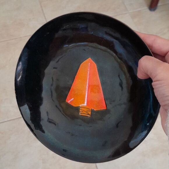 Bovano Of Cheshire CT. Mid Century Enameled Copper, Arrow Head Plate - Picture 12 of 13